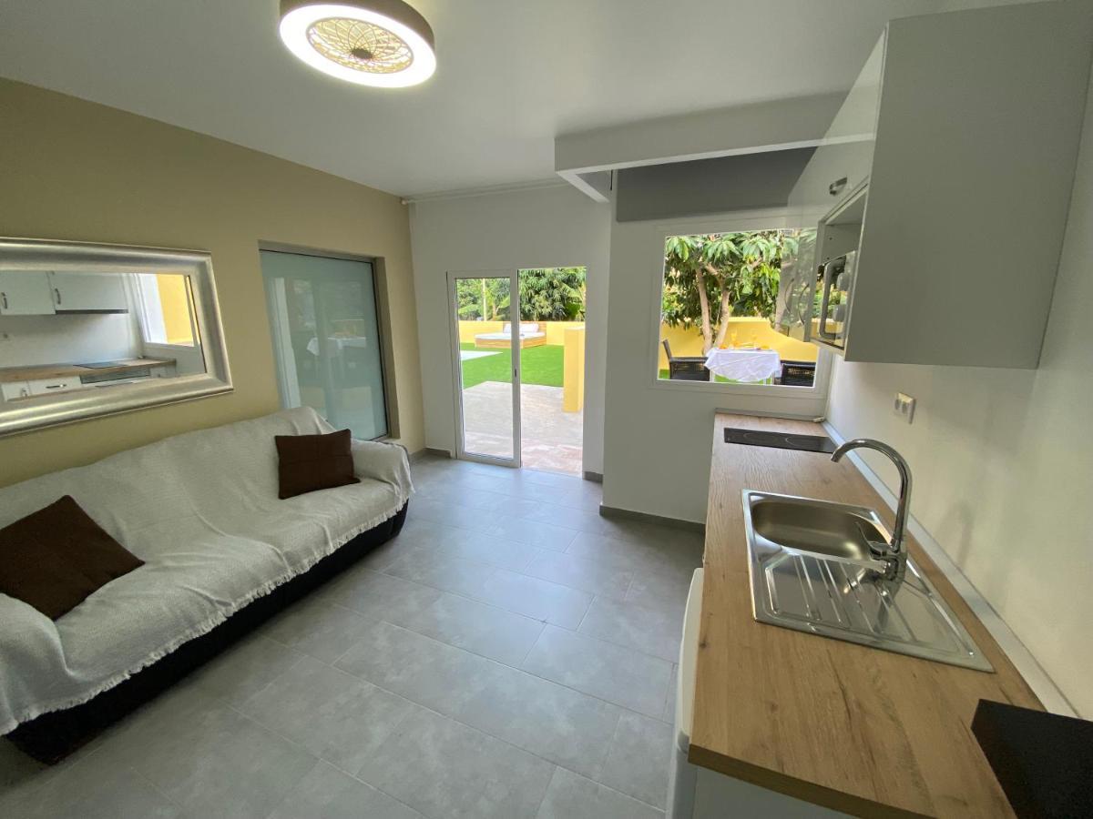 Sunny Carmelito Deluxe Apartment Mogan Luaran gambar